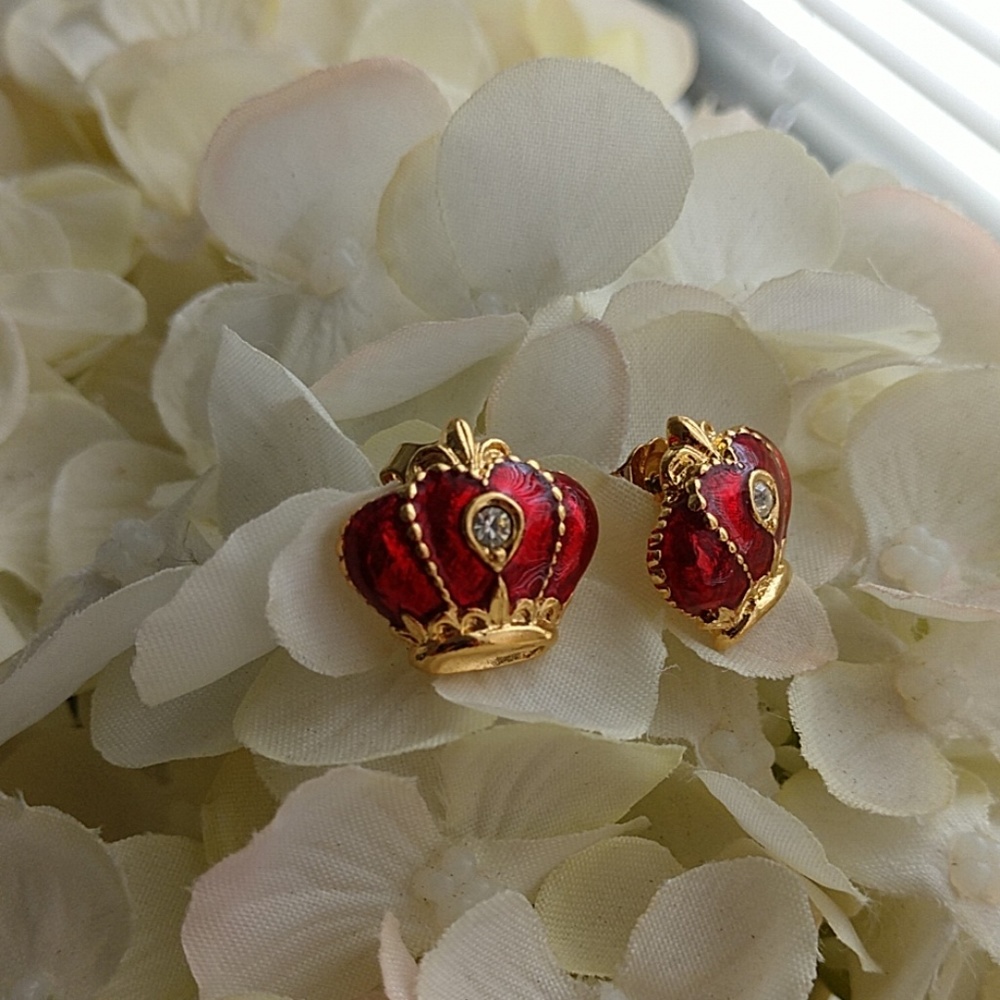 Crown Earrings Royal Red Enamel Vintage Avon Rhinestone Goldtone Princess Jewels - Picture 3 of 8